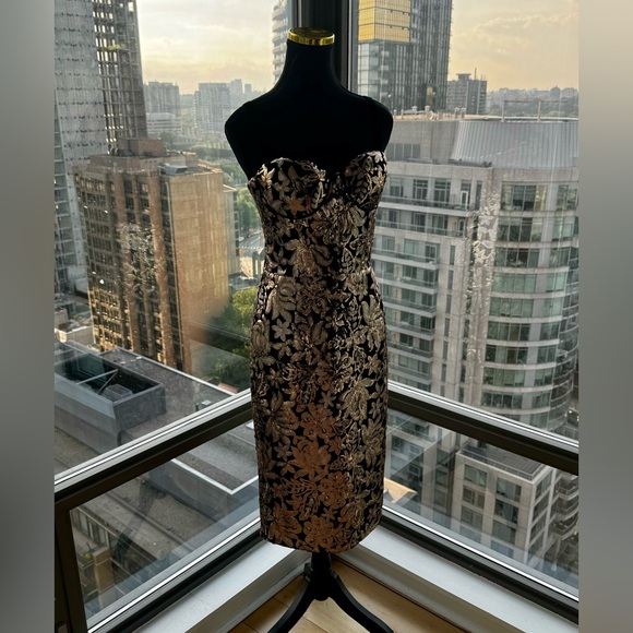 🆕 BRONX & BANCO 🧿 NWOT Louise Floral Sequin Midi Dress - Black & - Picture 4 of 17